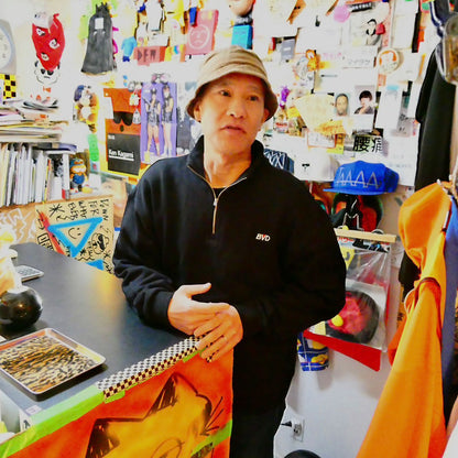 SMALL LOGO HALF ZIP SWEAT