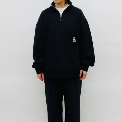 DOT LOGO HALF ZIP SWEAT