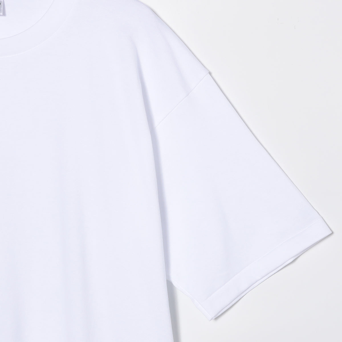 MEDIUM WEIGHT T SHIRTS